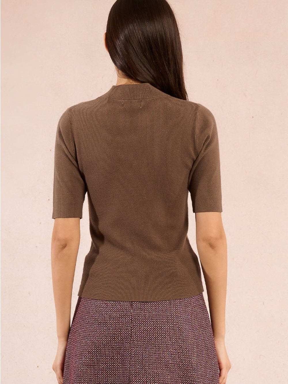 Molly Bracken Khaki Brown Minimalist Short Sleeve Knit Sweater Top Large NWT - Picture 4 of 15